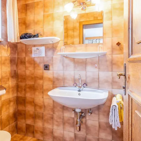 Ronacher Lägenhet *