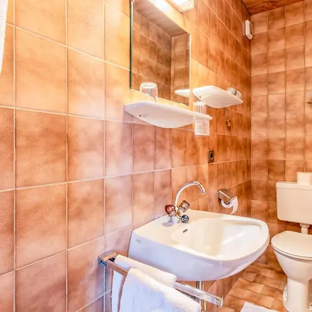 Ronacher Lägenhet *